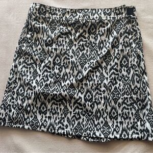 Ripskirt Hawaii Monochrome‎ Asymmetrical Skirt